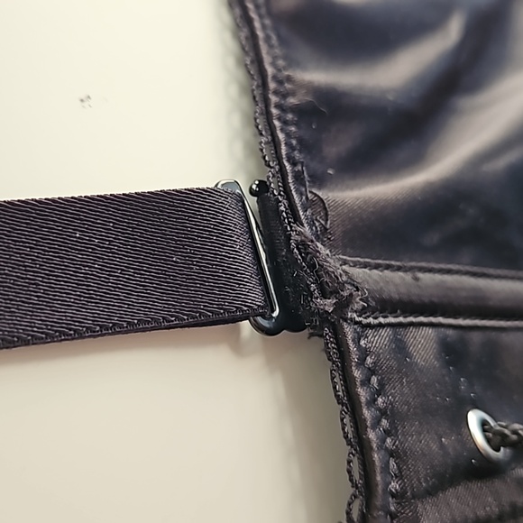 NWT Torrid Satin and Lace Corset Removable Straps with Boning - Picture 4 of 7